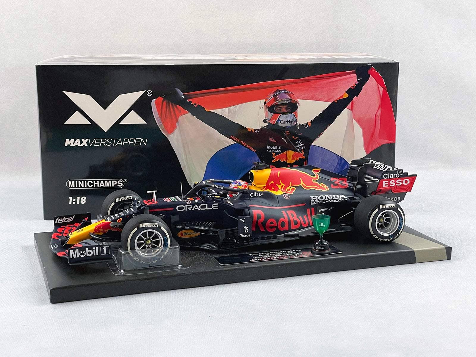 2021 F1 World Champion #33 Max Verstappen Red Bull RB16B Netherlands Dutch  1:18 MINICHAMPS