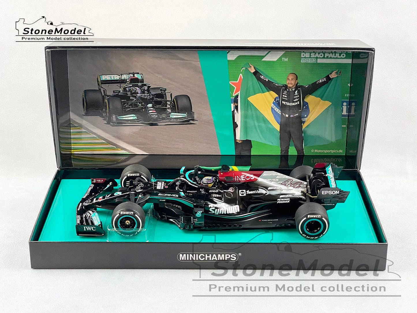 Mercedes AMG F1 W12 #44 Lewis Hamilton Brazil GP 2021 1:18 Minichamps Gift  Box