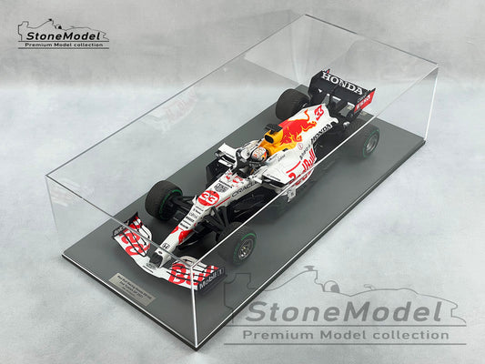 Spark 1:12 F1 Red Bull RB16B #33 Max Verstappen Turkish GP 2021 World Champion