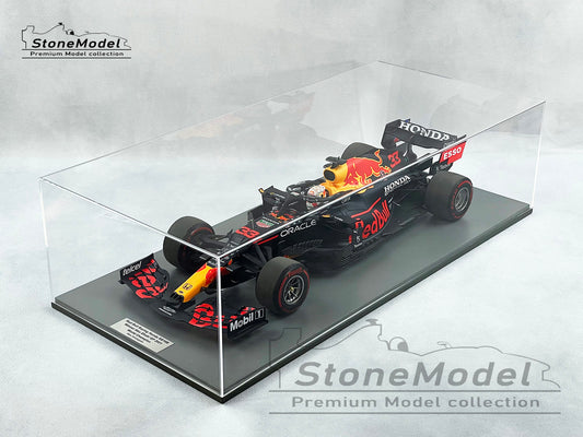 Spark 1:12 F1 Red Bull RB16B #33 Max Verstappen Abu Dhabi GP 2021 World Champion